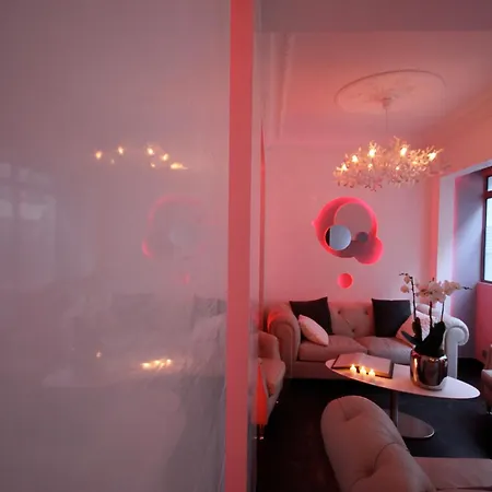 Hotel Lumieres Montmartre Paris