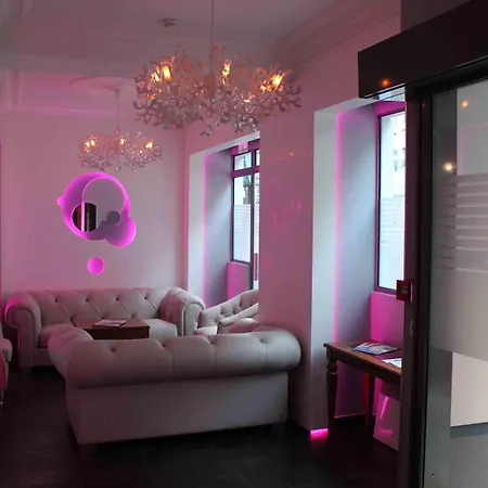 Отель Lumieres Montmartre