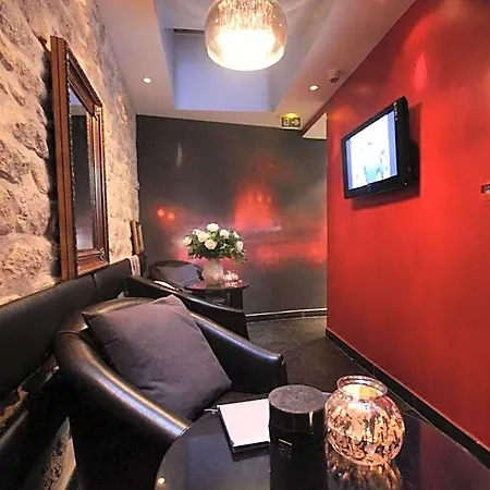Lumieres Montmartre Отель 3*