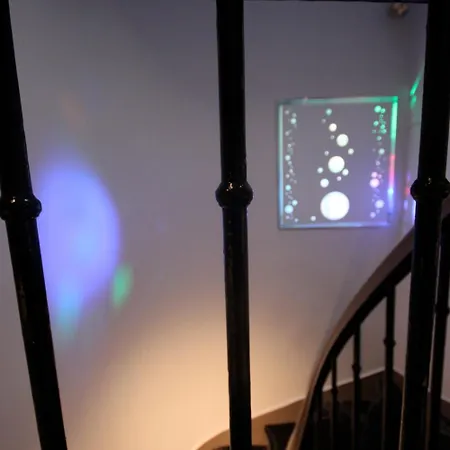 Lumieres Montmartre Hotel 3*
