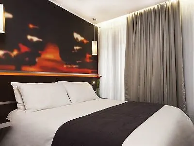 Lumieres Montmartre Отель Париж