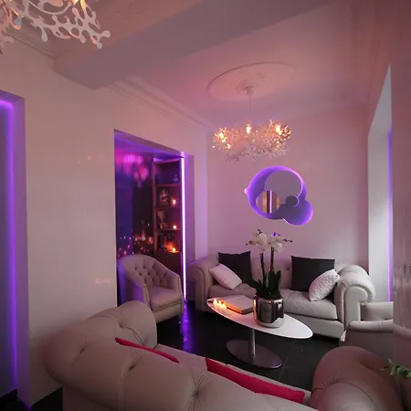 Lumieres Montmartre Hotel Paris