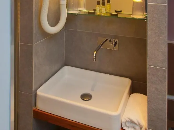 Lumieres Montmartre 3* Paris