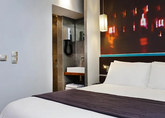 Hotel Lumieres Montmartre 3*