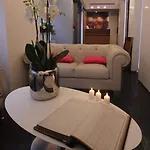 Hotel Lumieres Montmartre Paris