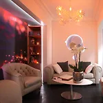 Lumieres Montmartre Hotel Paris