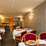 Lumieres Montmartre Hotel Paris